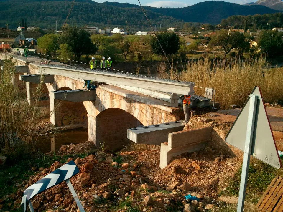 Puente Del Río Jalón